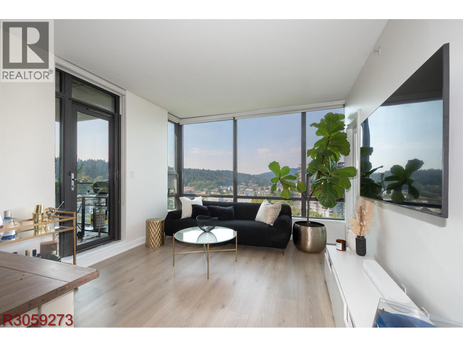 1902 301 CAPILANO ROAD, Port Moody