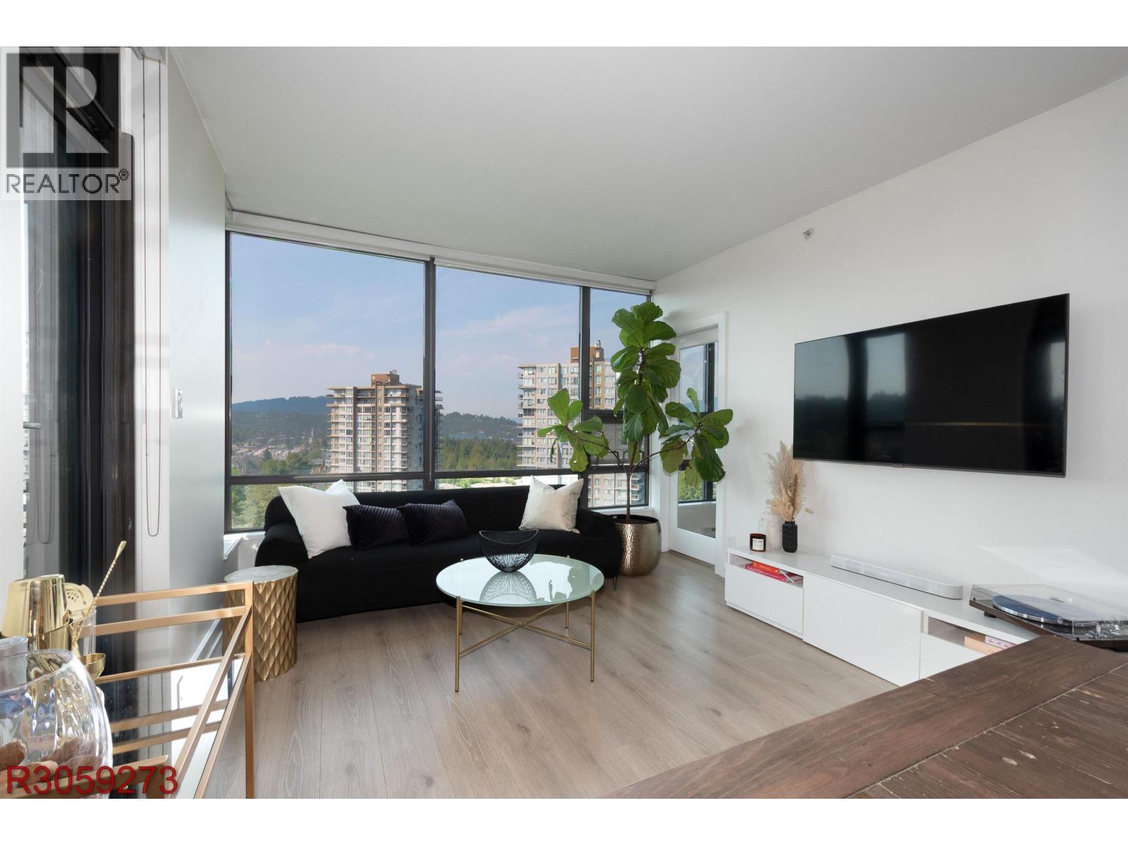 1902 301 CAPILANO ROAD, Port Moody