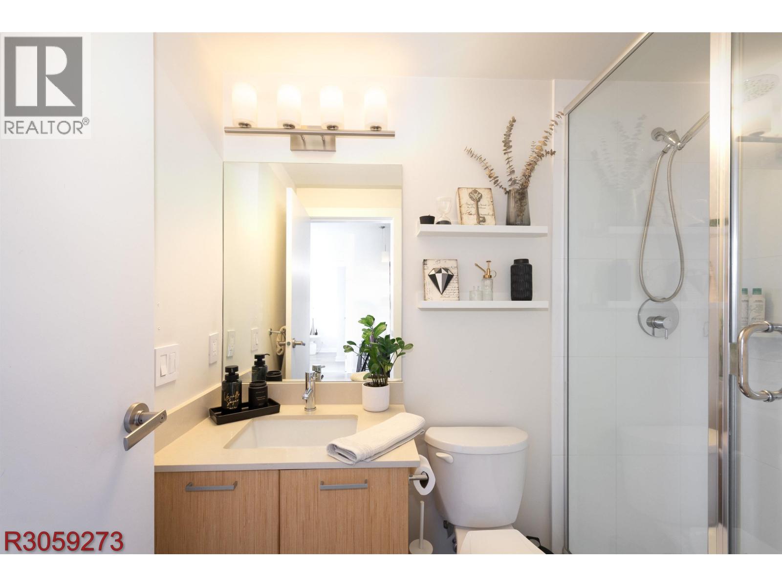 1902 301 CAPILANO ROAD, Port Moody