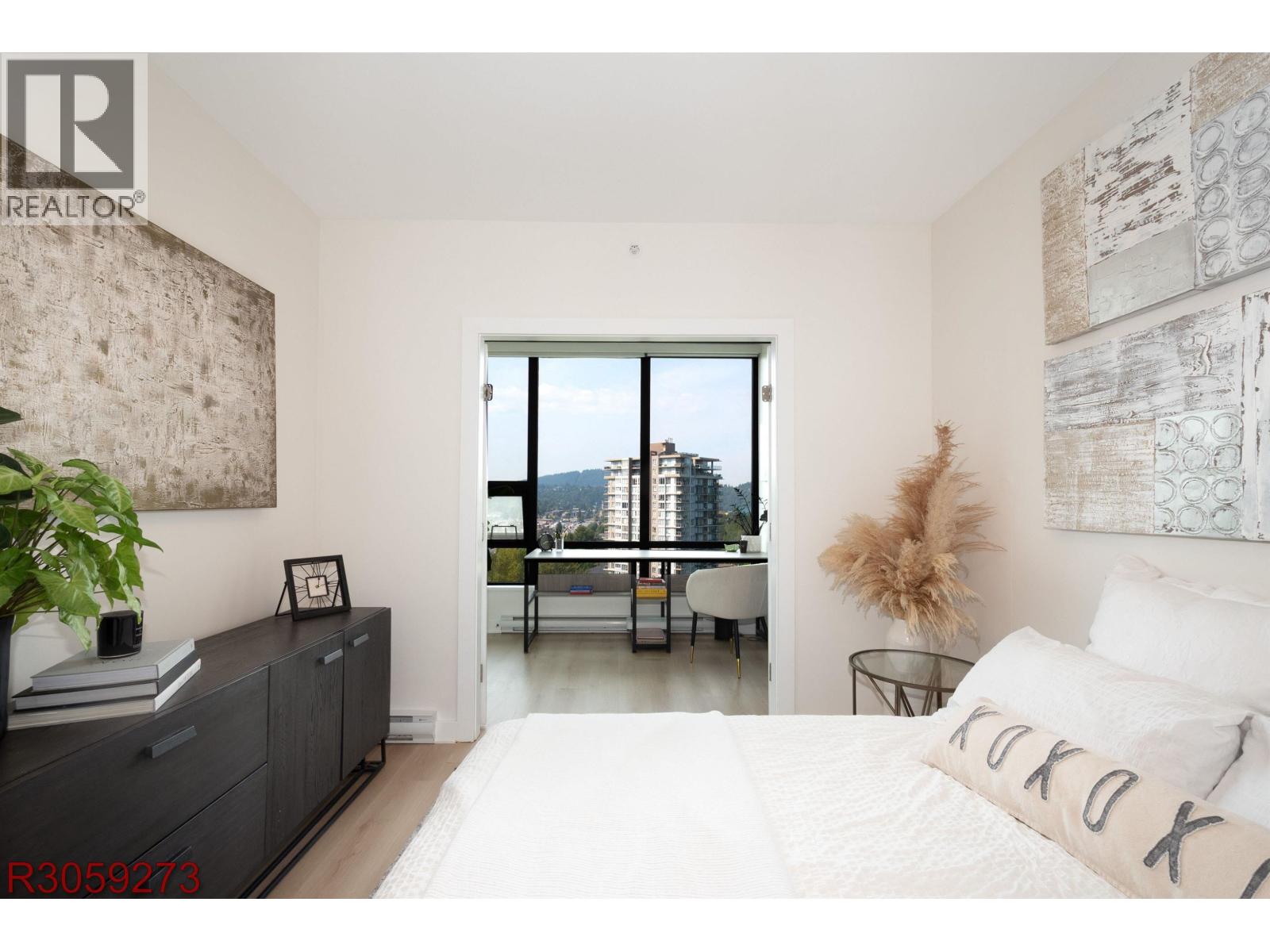 1902 301 CAPILANO ROAD, Port Moody