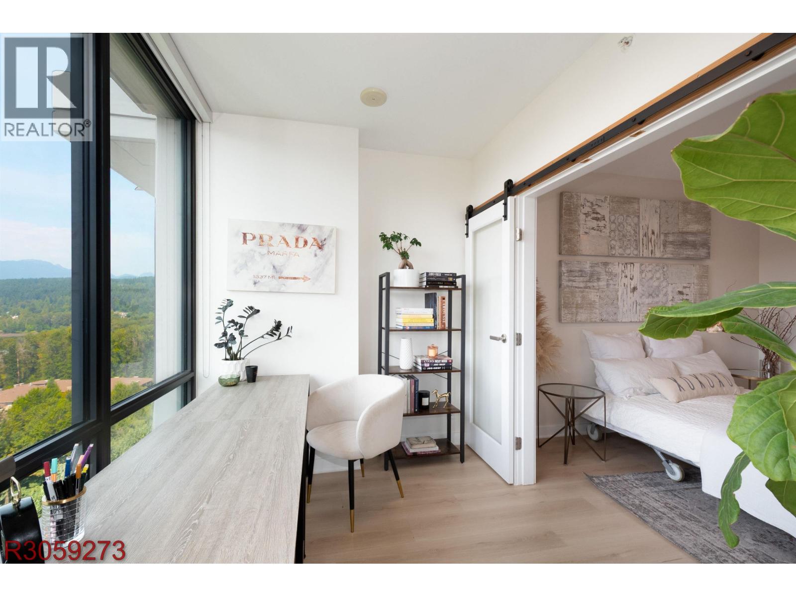 1902 301 CAPILANO ROAD, Port Moody