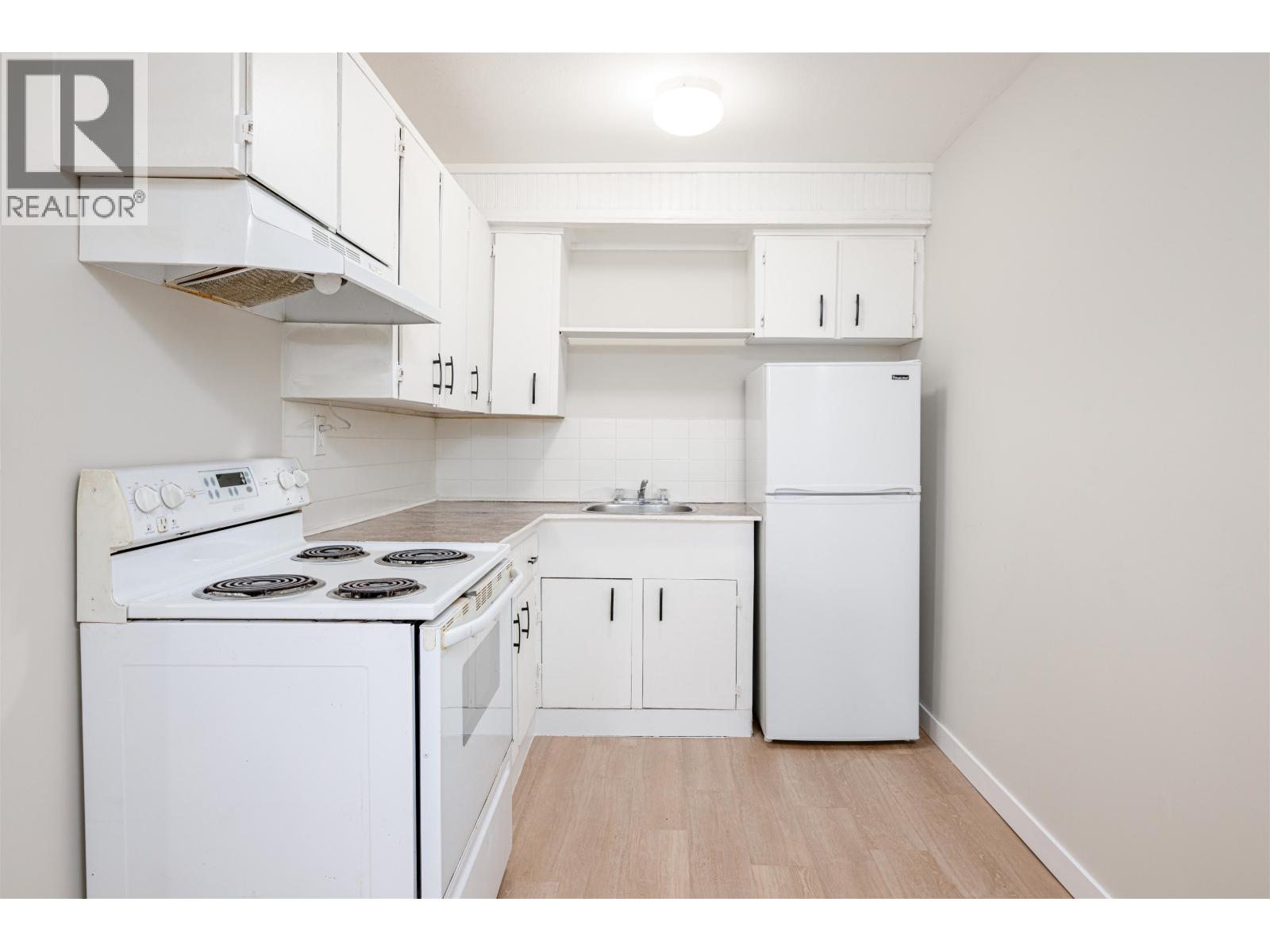 7816 LOYOLA DRIVE, Prince George