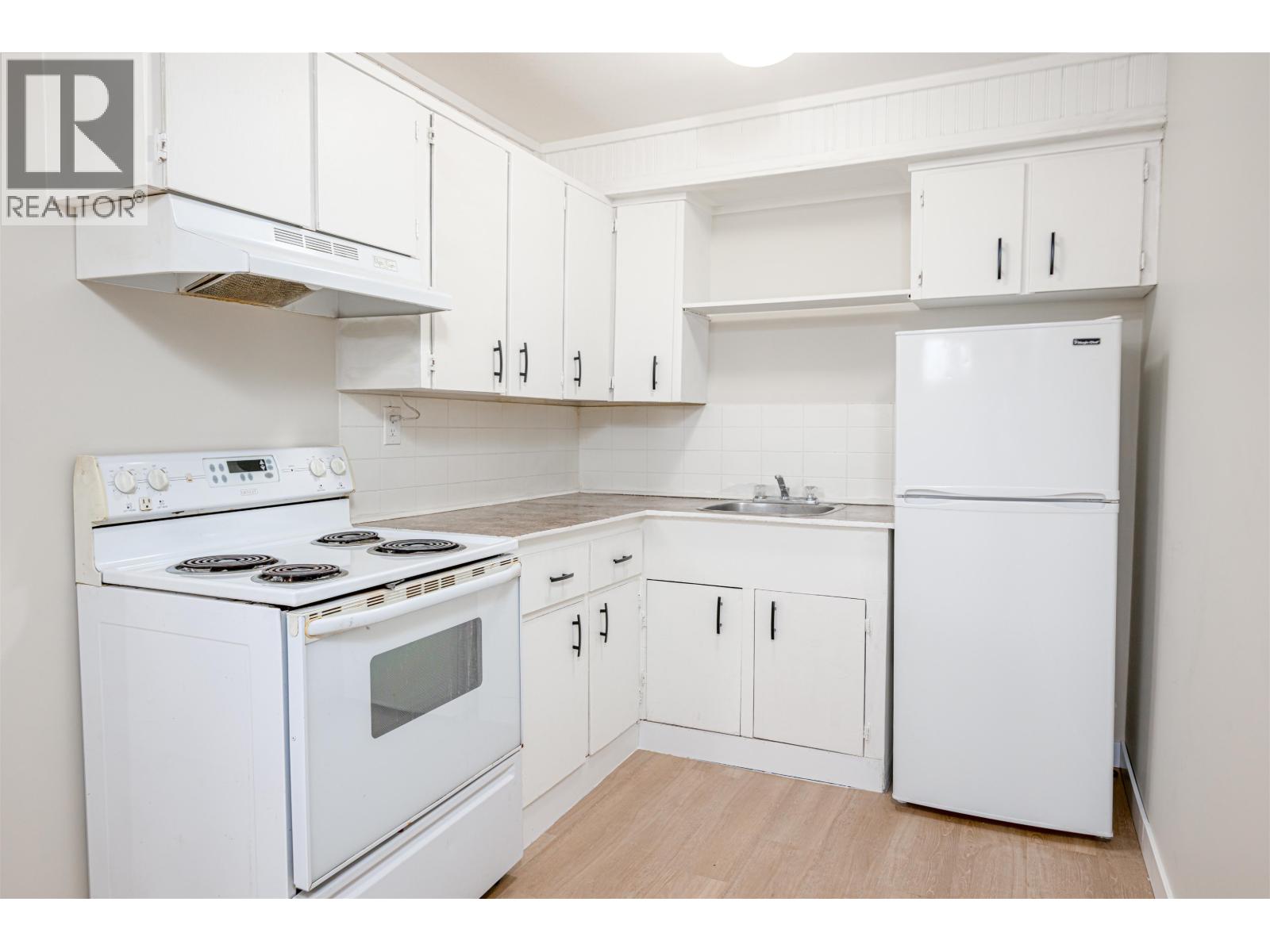 7816 LOYOLA DRIVE, Prince George