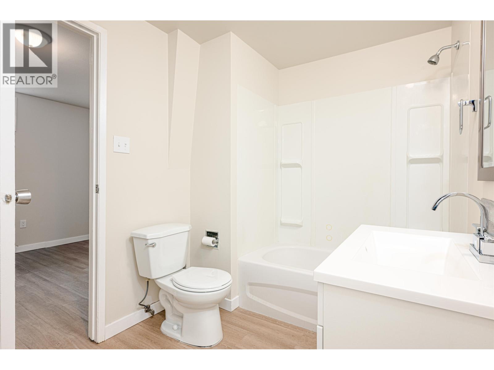 7816 LOYOLA DRIVE, Prince George