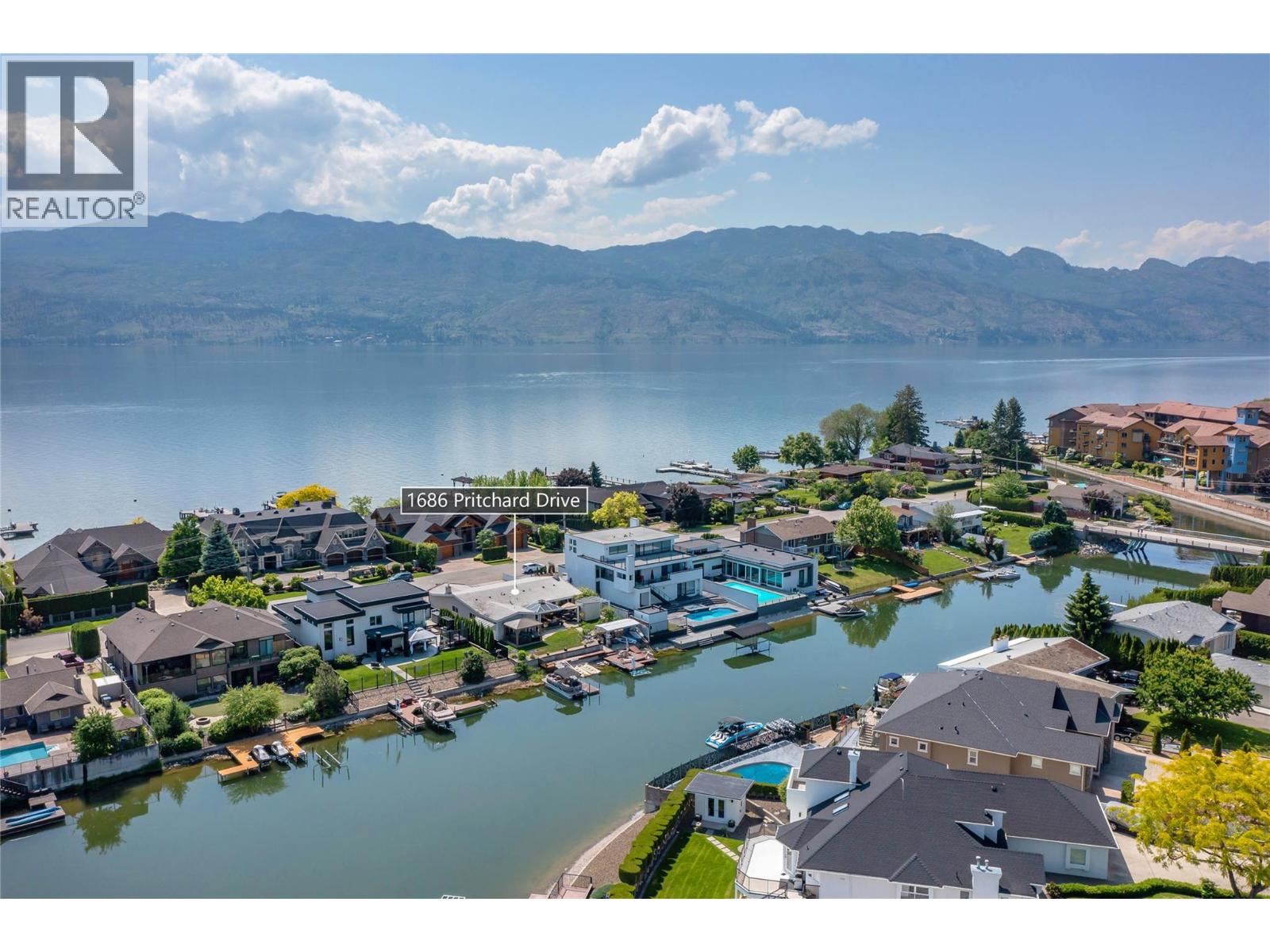 1686 Pritchard Drive, West Kelowna