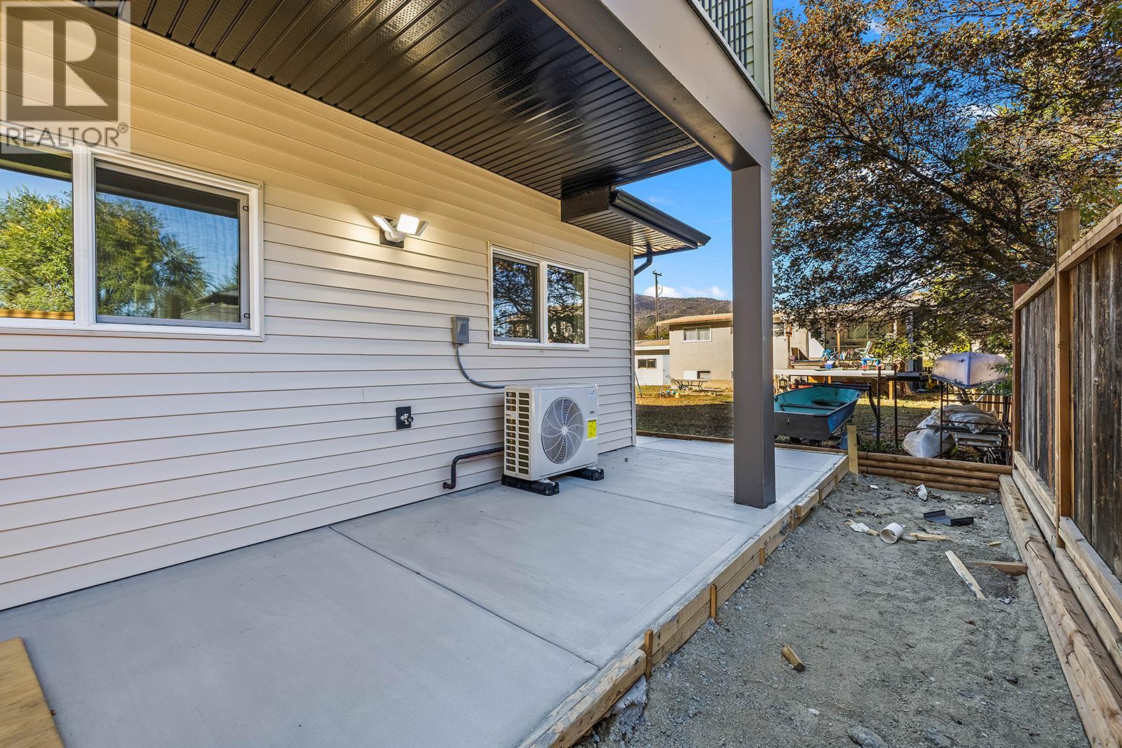  2709 Hewl Road, West Kelowna