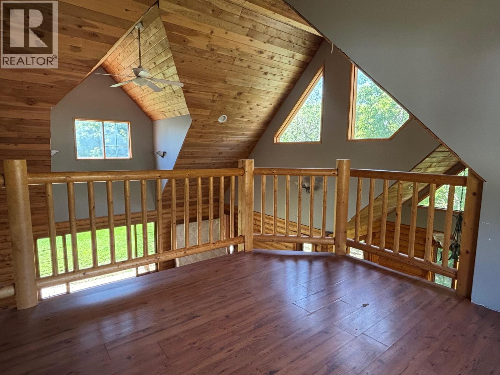 937 Thirteenth Avenue, Midway