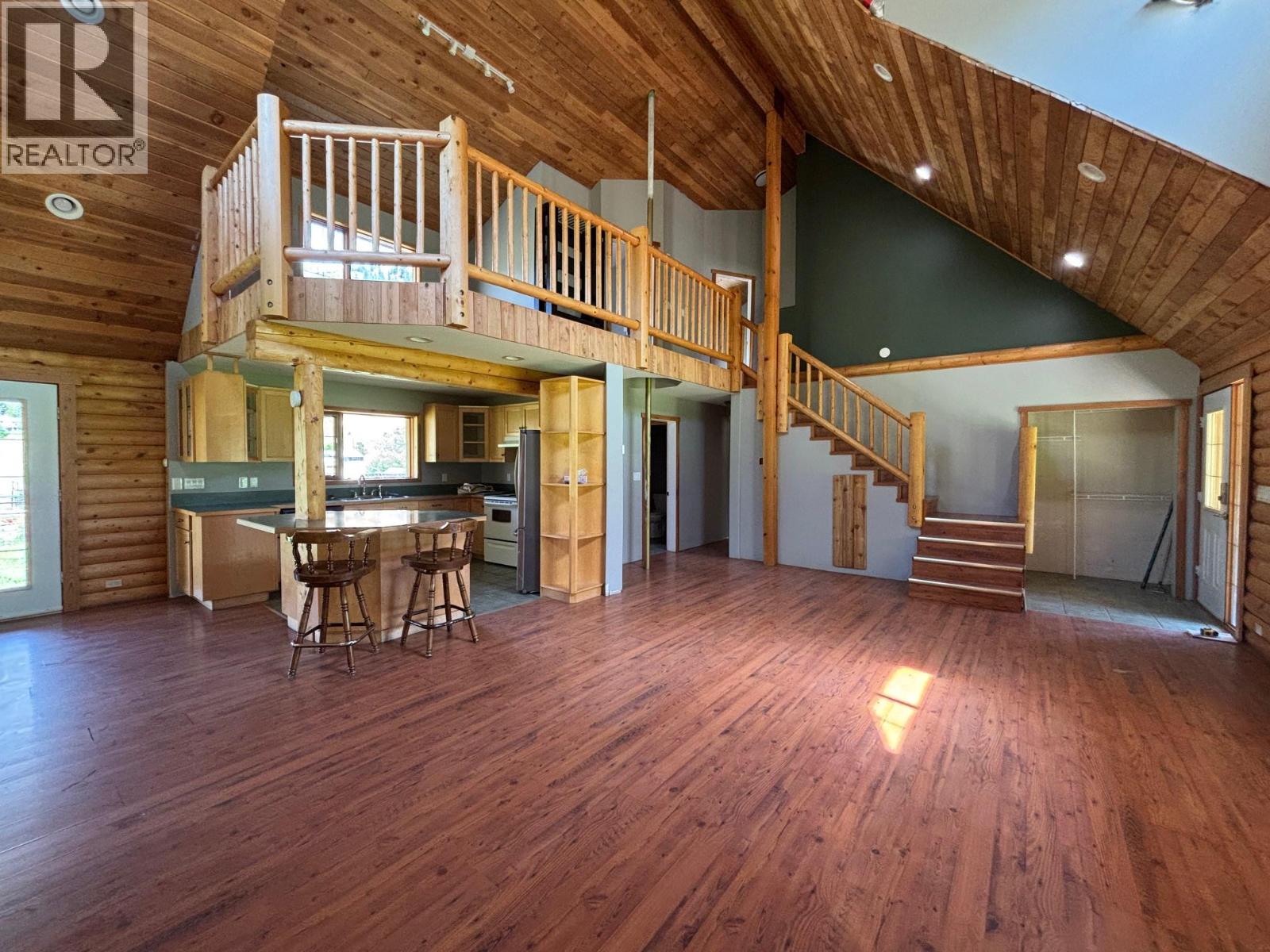 937 Thirteenth Avenue, Midway