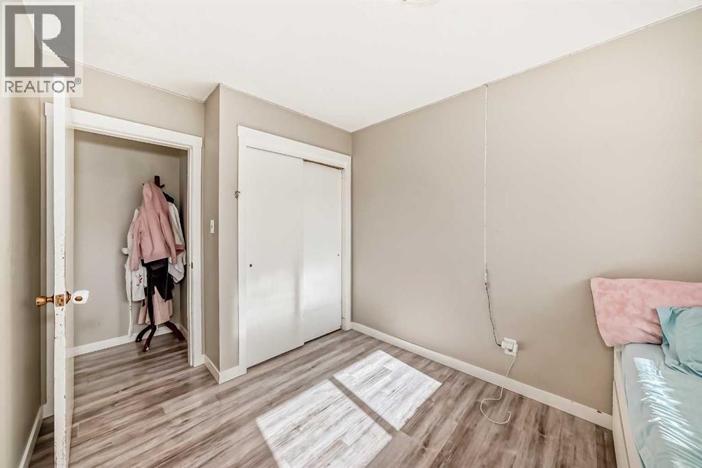 Single Family House Bungalow for Sale in  Valentine Crescent SE Penbrooke Meadows Calgary 