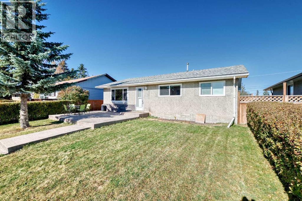 Single Family House Bungalow for Sale in  Valentine Crescent SE Penbrooke Meadows Calgary 