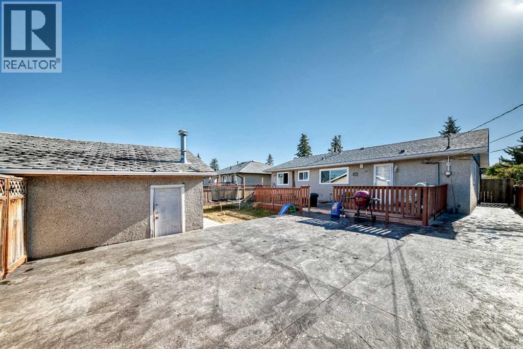 Single Family House Bungalow for Sale in  Valentine Crescent SE Penbrooke Meadows Calgary 