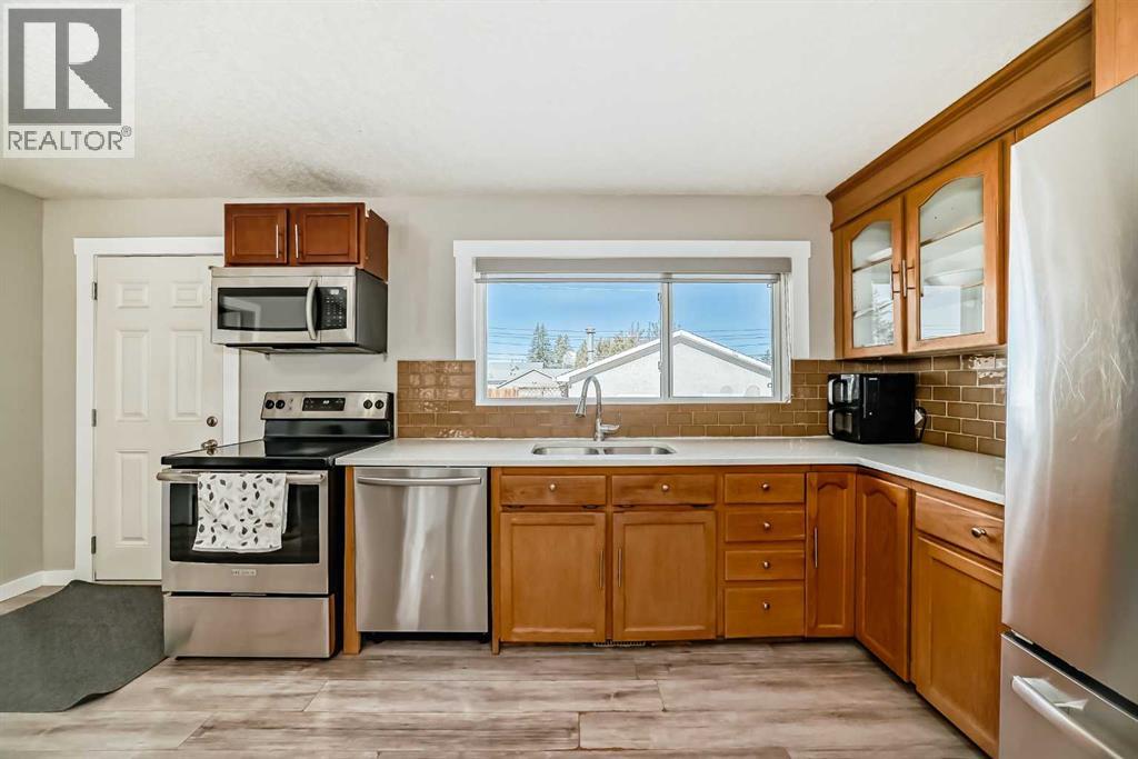 Single Family House Bungalow for Sale in  Valentine Crescent SE Penbrooke Meadows Calgary 