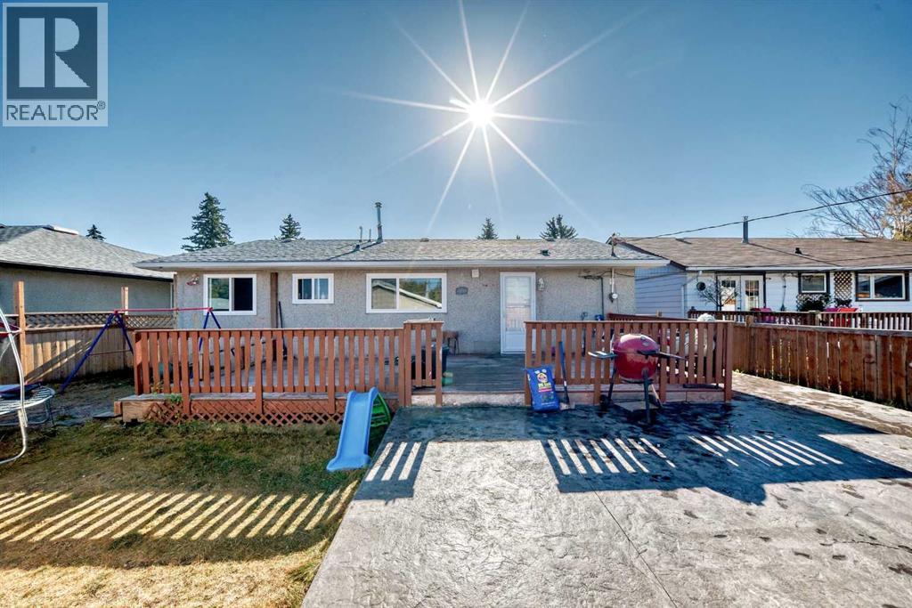 Single Family House Bungalow for Sale in  Valentine Crescent SE Penbrooke Meadows Calgary 