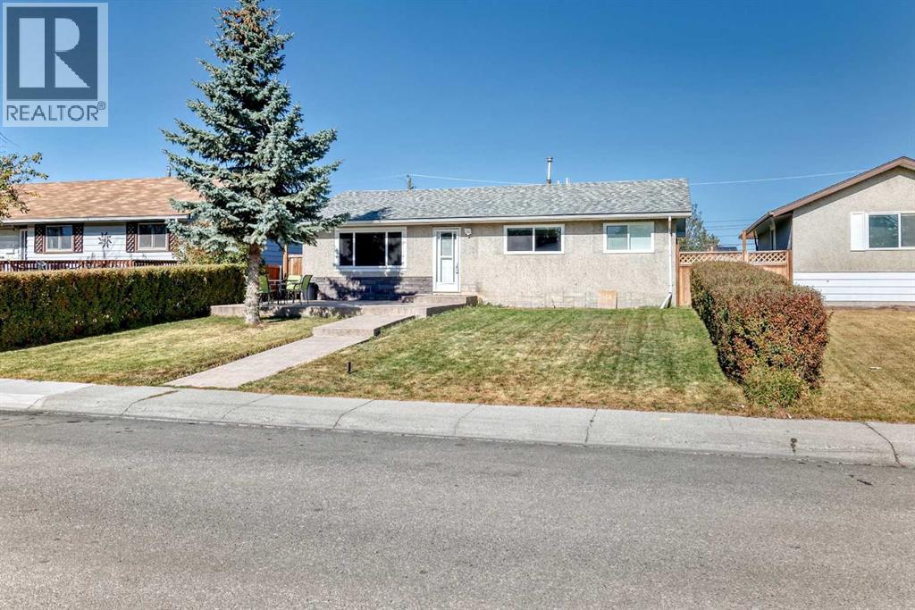 Single Family House Bungalow for Sale in  Valentine Crescent SE Penbrooke Meadows Calgary 