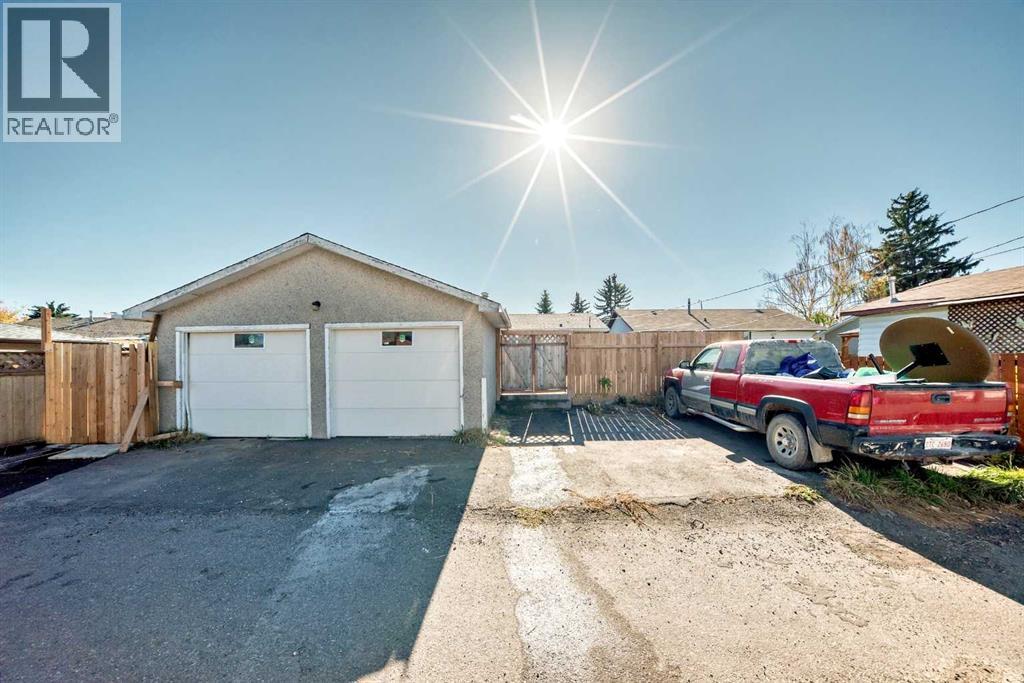 Single Family House Bungalow for Sale in  Valentine Crescent SE Penbrooke Meadows Calgary 