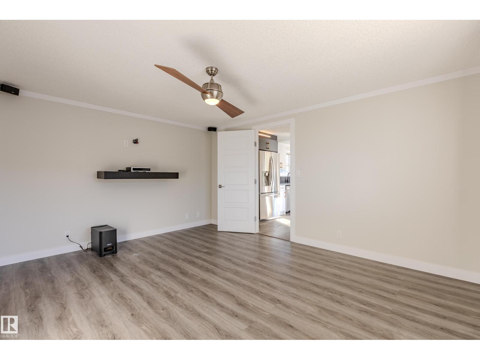 514 Maple Wood CR NW NW, Edmonton