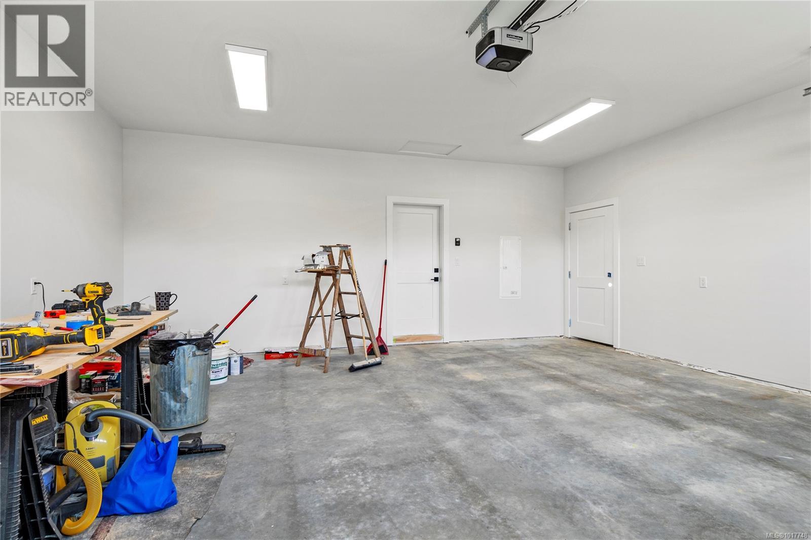 3428 Rhys Rd, Courtenay