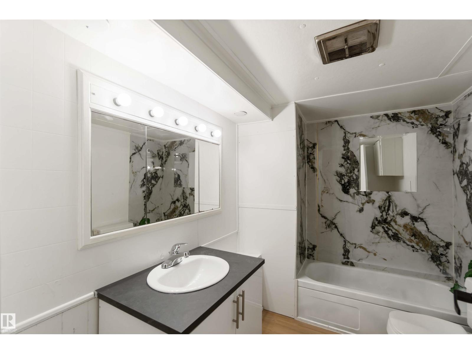 #118 305 Calahoo RD, Spruce Grove