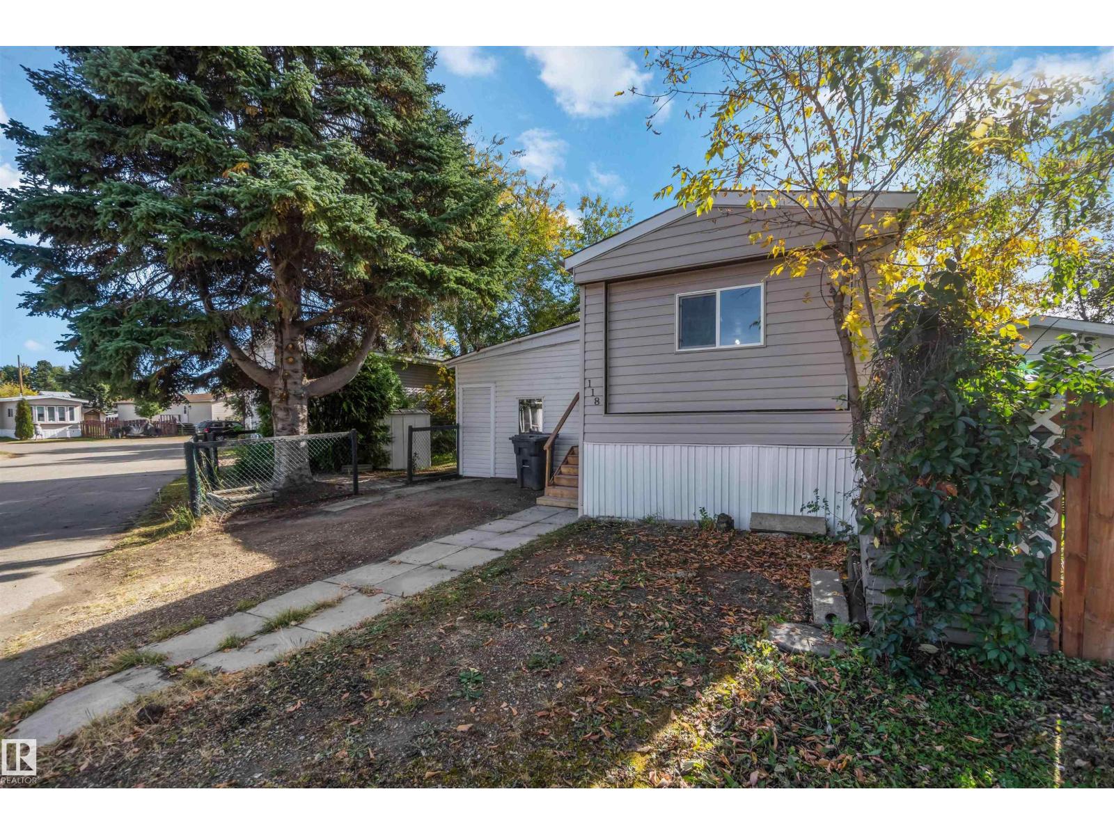 #118 305 Calahoo RD, Spruce Grove