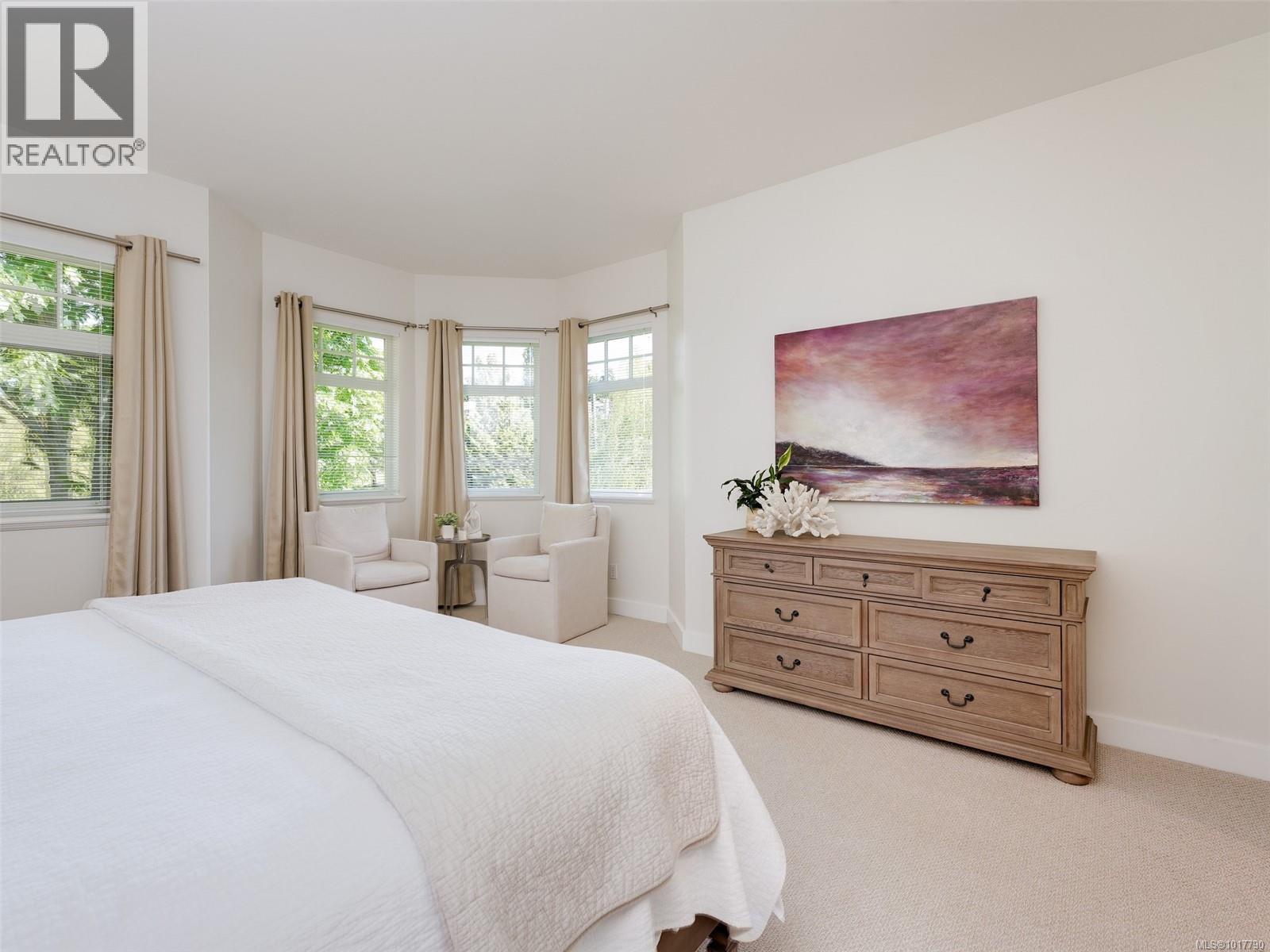  569 Caselton Place, Saanich