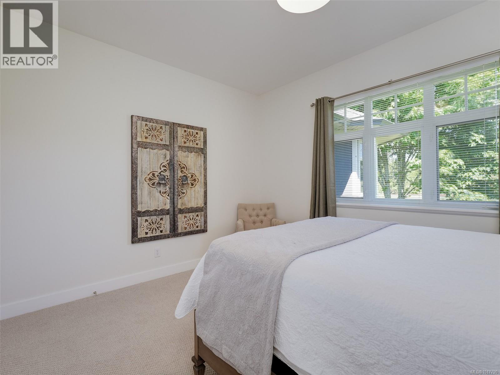  569 Caselton Place, Saanich