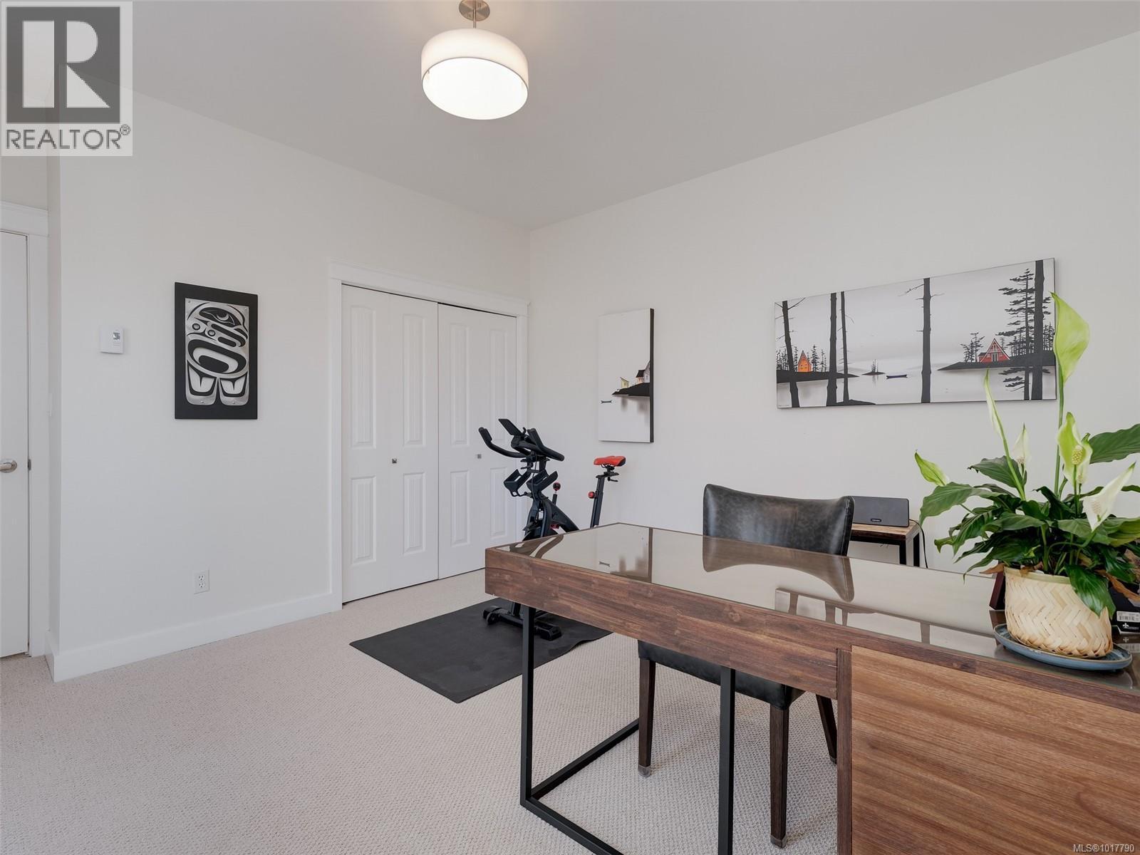  569 Caselton Place, Saanich