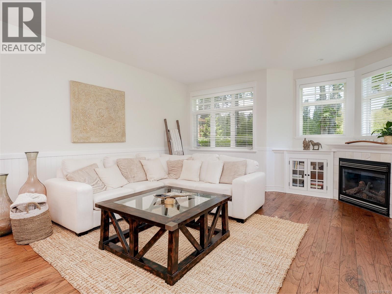  569 Caselton Place, Saanich