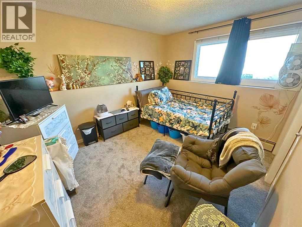 11 Gibson Close, Red Deer