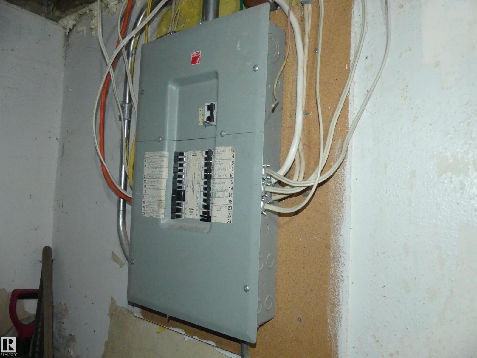 10618 96 ST NW NW, Edmonton