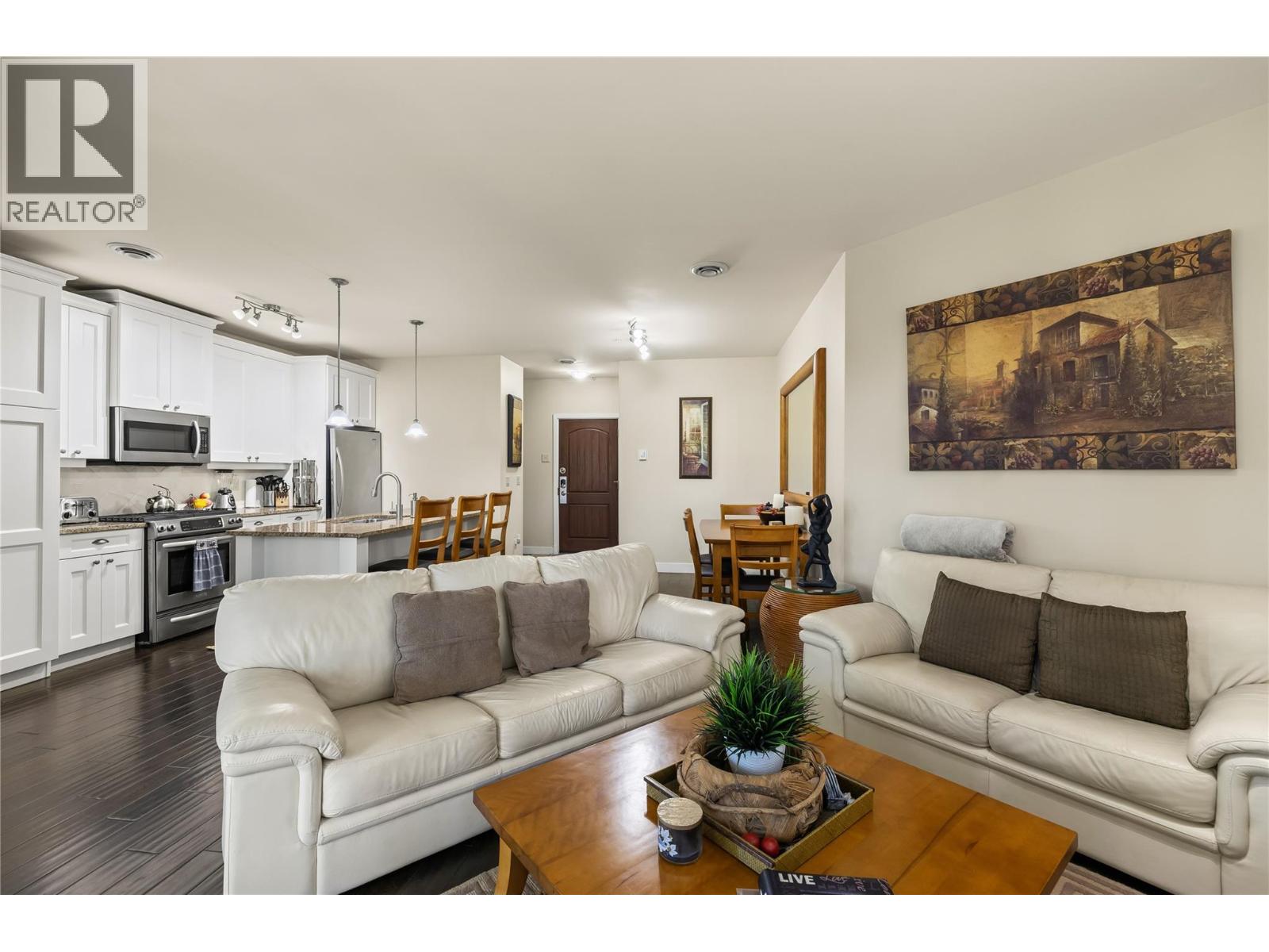 3203 4036 Pritchard Drive North, West Kelowna