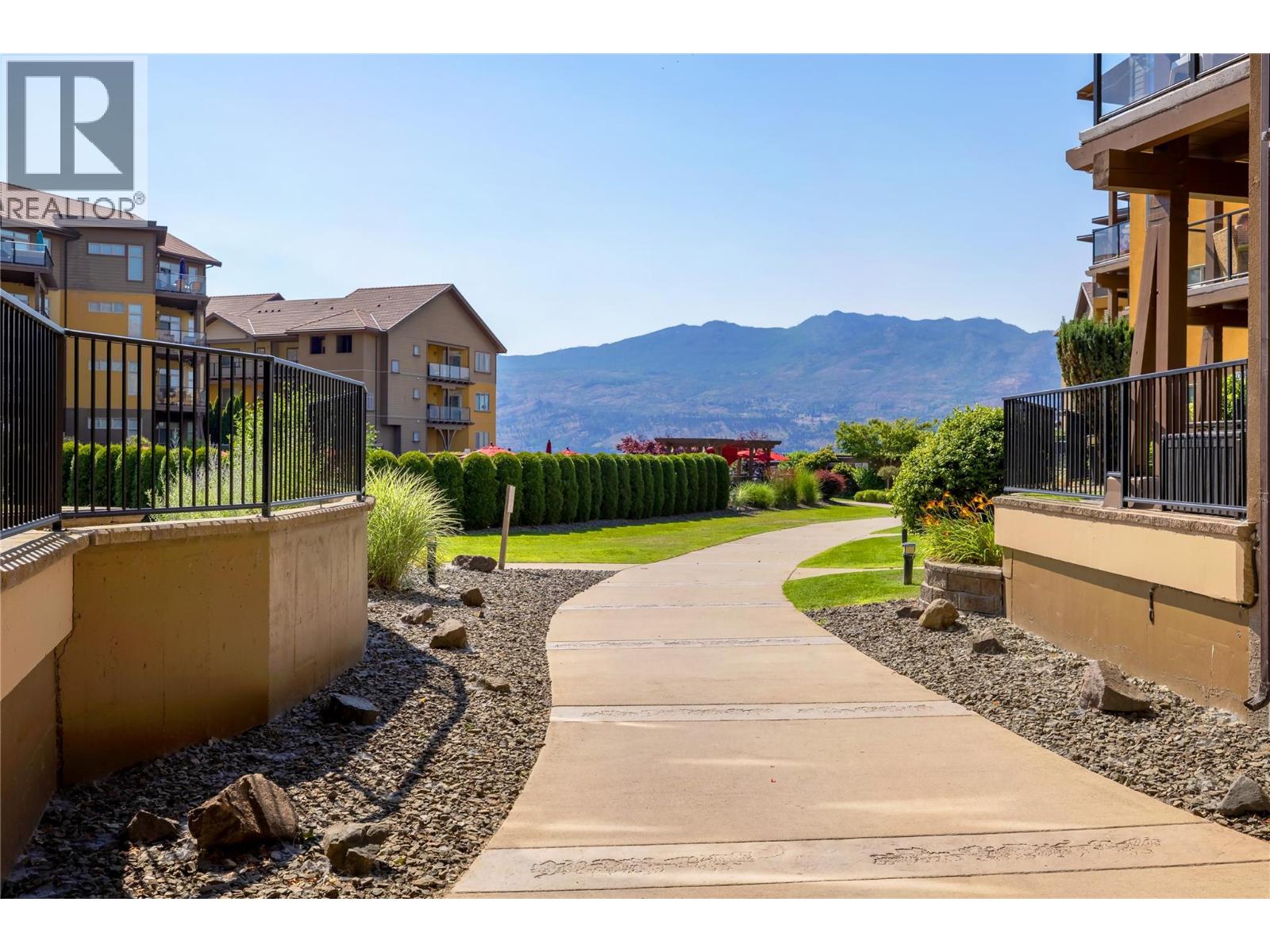 3203 4036 Pritchard Drive North, West Kelowna