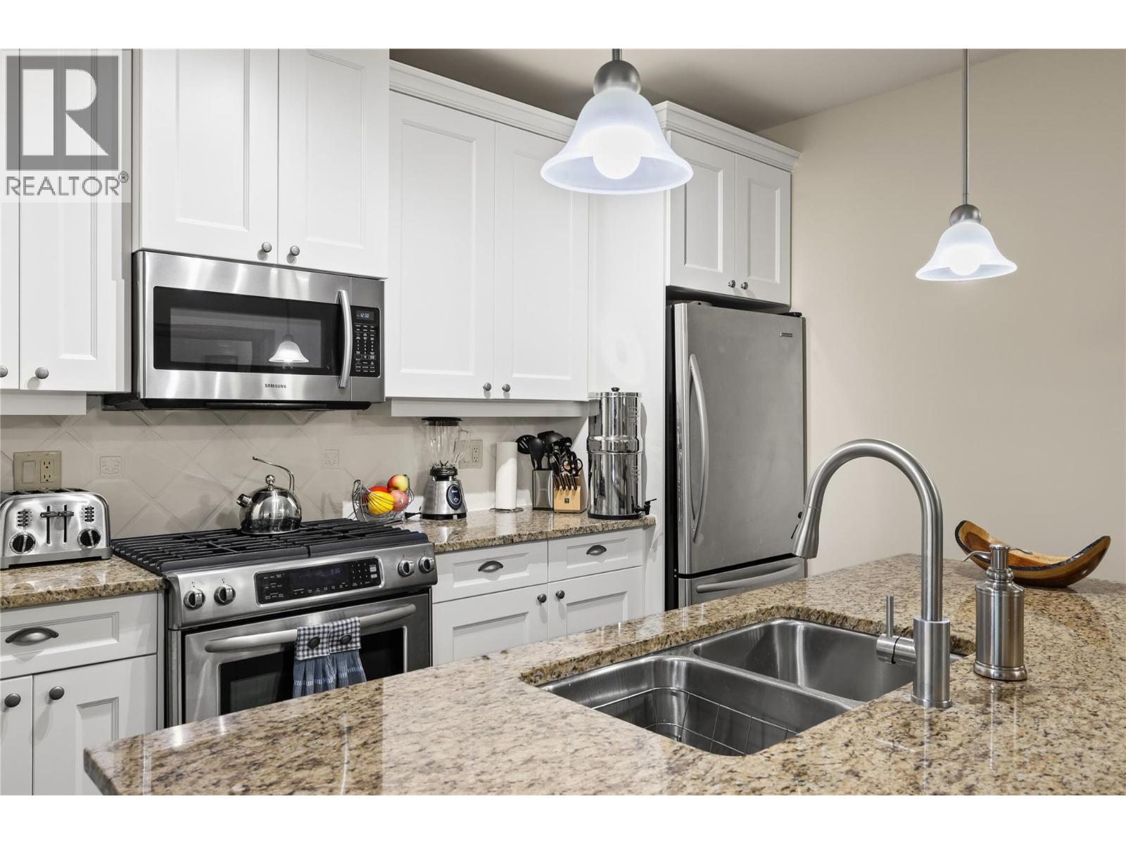 3203 4036 Pritchard Drive North, West Kelowna
