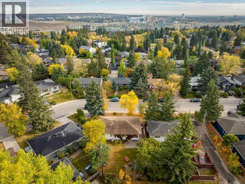 Single Family House Bungalow for Sale in  Wimbledon Crescent SW Wildwood Calgary 