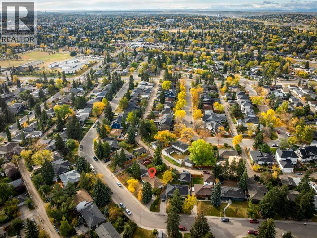 Single Family House Bungalow for Sale in  Wimbledon Crescent SW Wildwood Calgary 