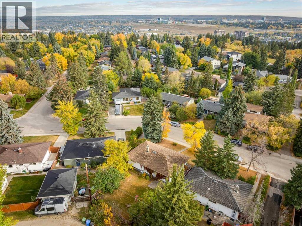 Single Family House Bungalow for Sale in  Wimbledon Crescent SW Wildwood Calgary 