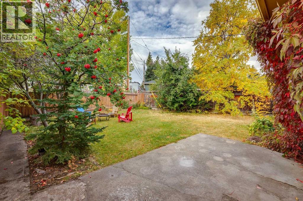 Single Family House Bungalow for Sale in  Wimbledon Crescent SW Wildwood Calgary 