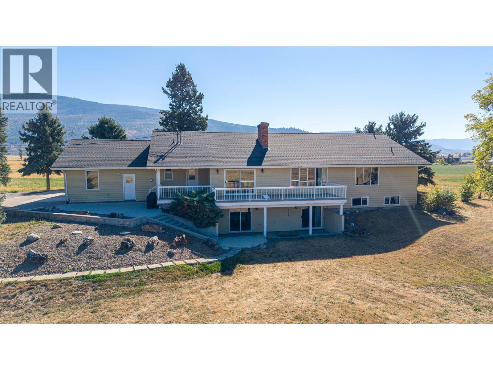  683 Clinton Road, Spallumcheen