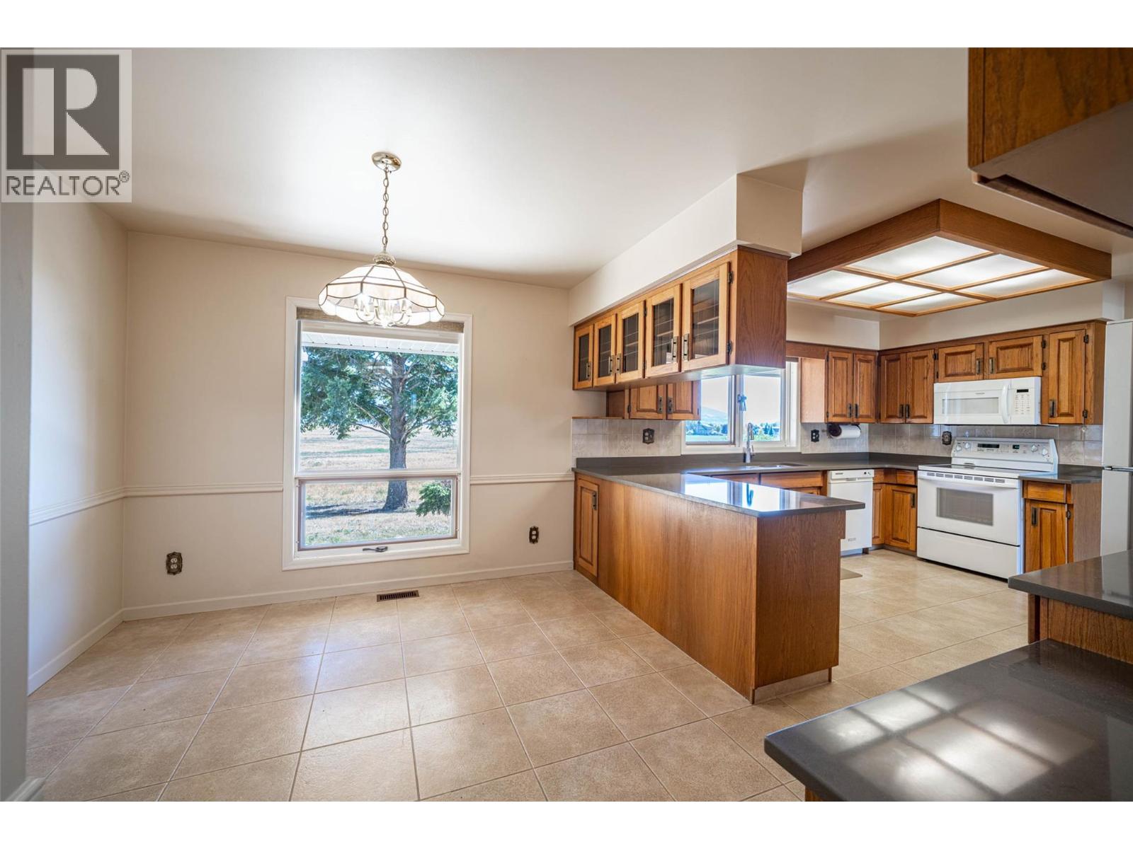  683 Clinton Road, Spallumcheen