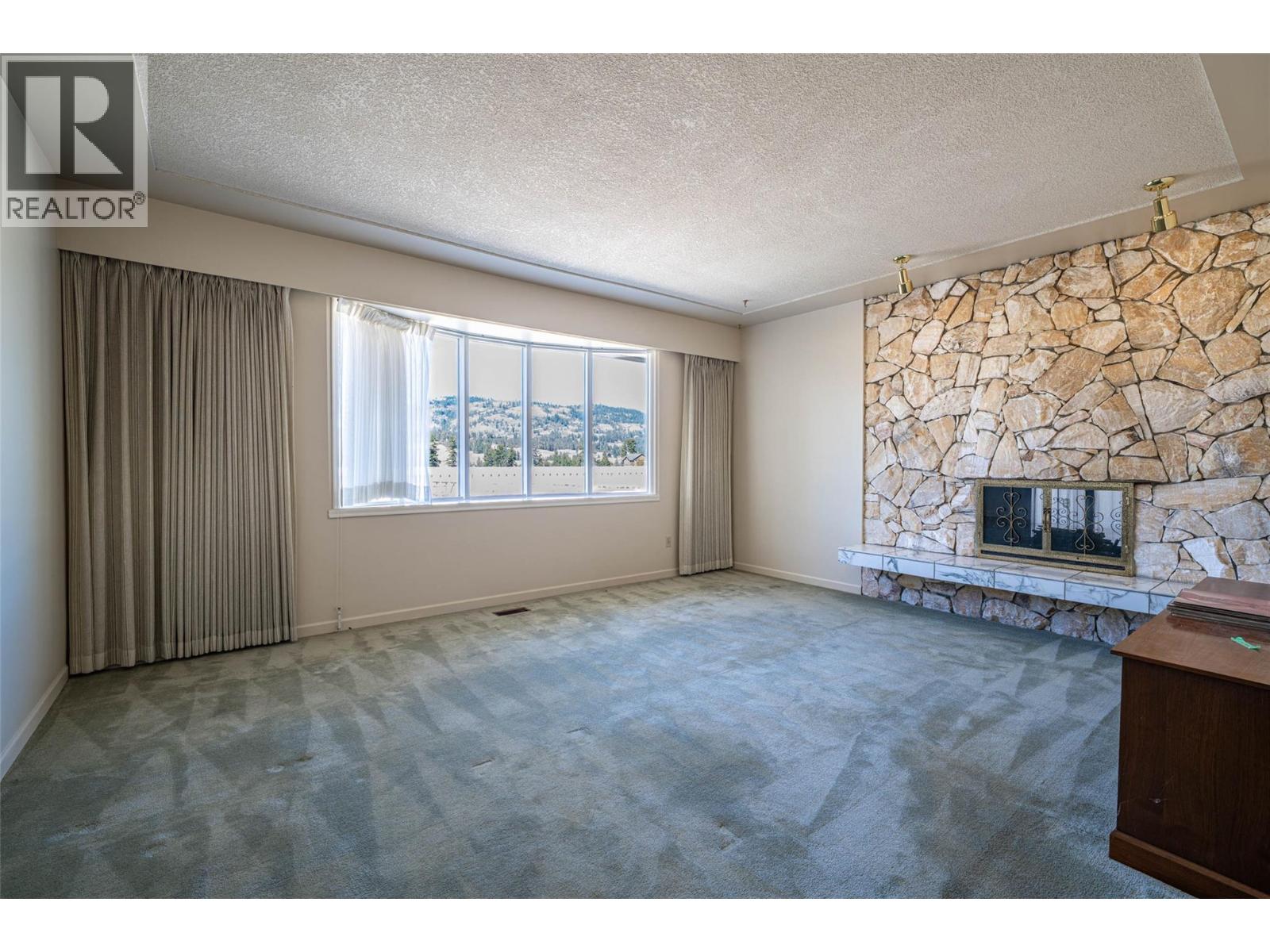  683 Clinton Road, Spallumcheen