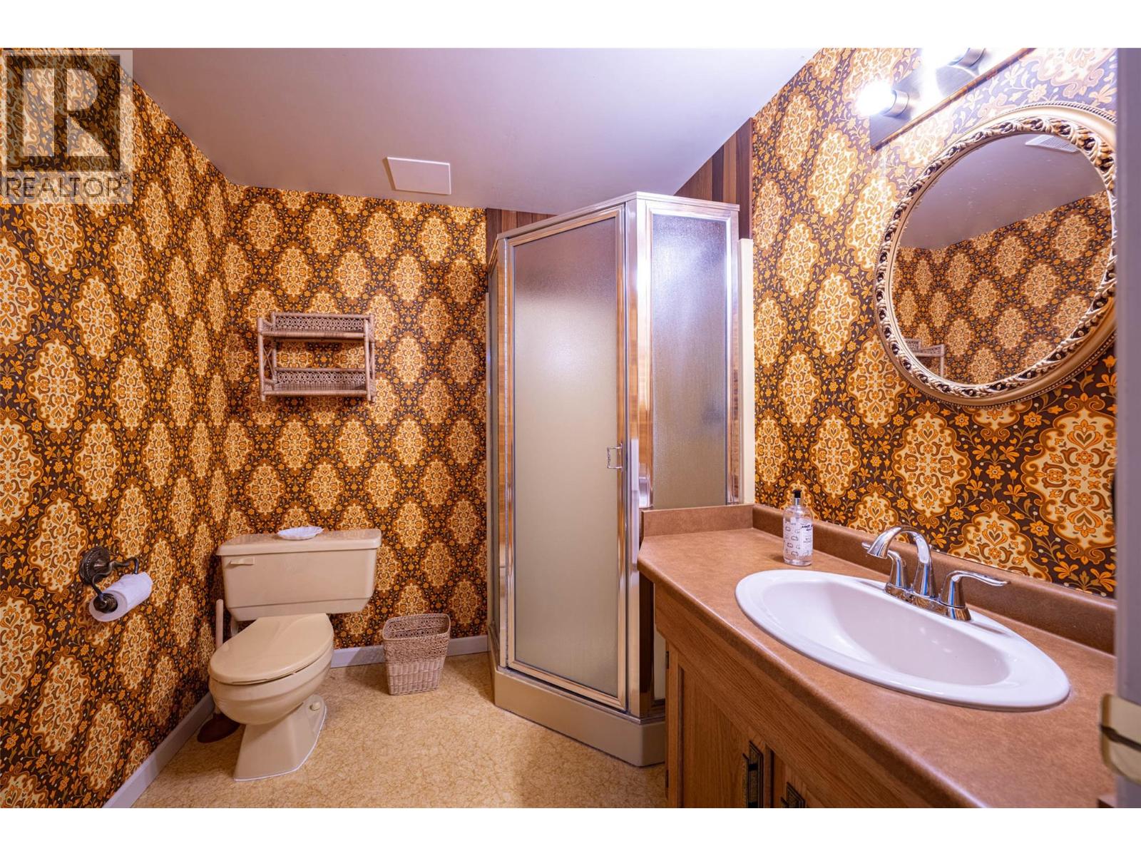  683 Clinton Road, Spallumcheen