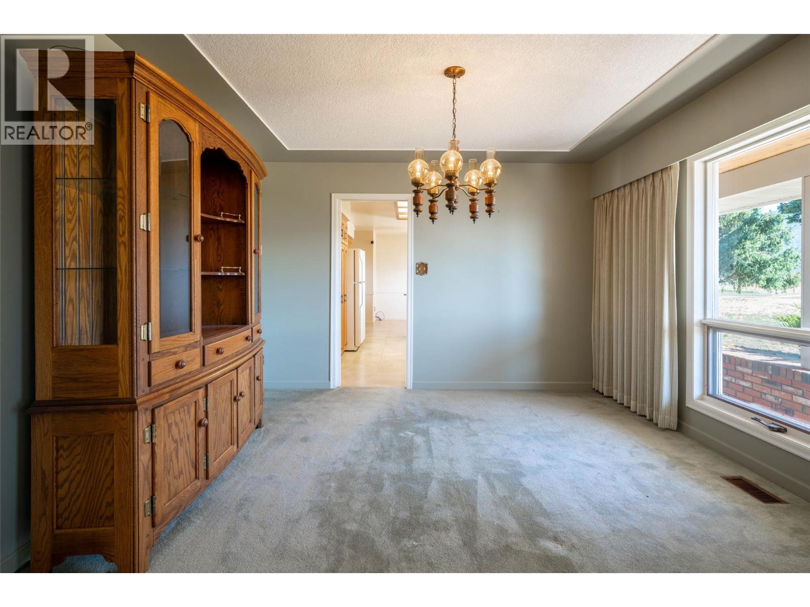  683 Clinton Road, Spallumcheen