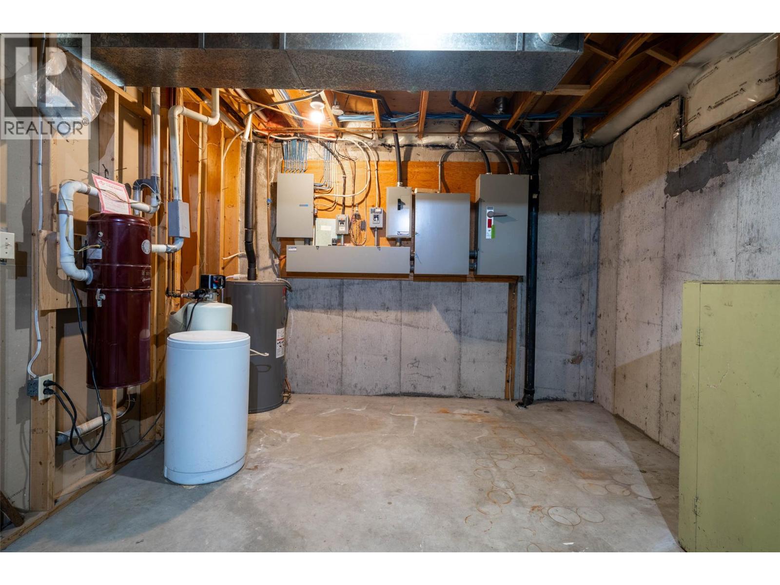  683 Clinton Road, Spallumcheen