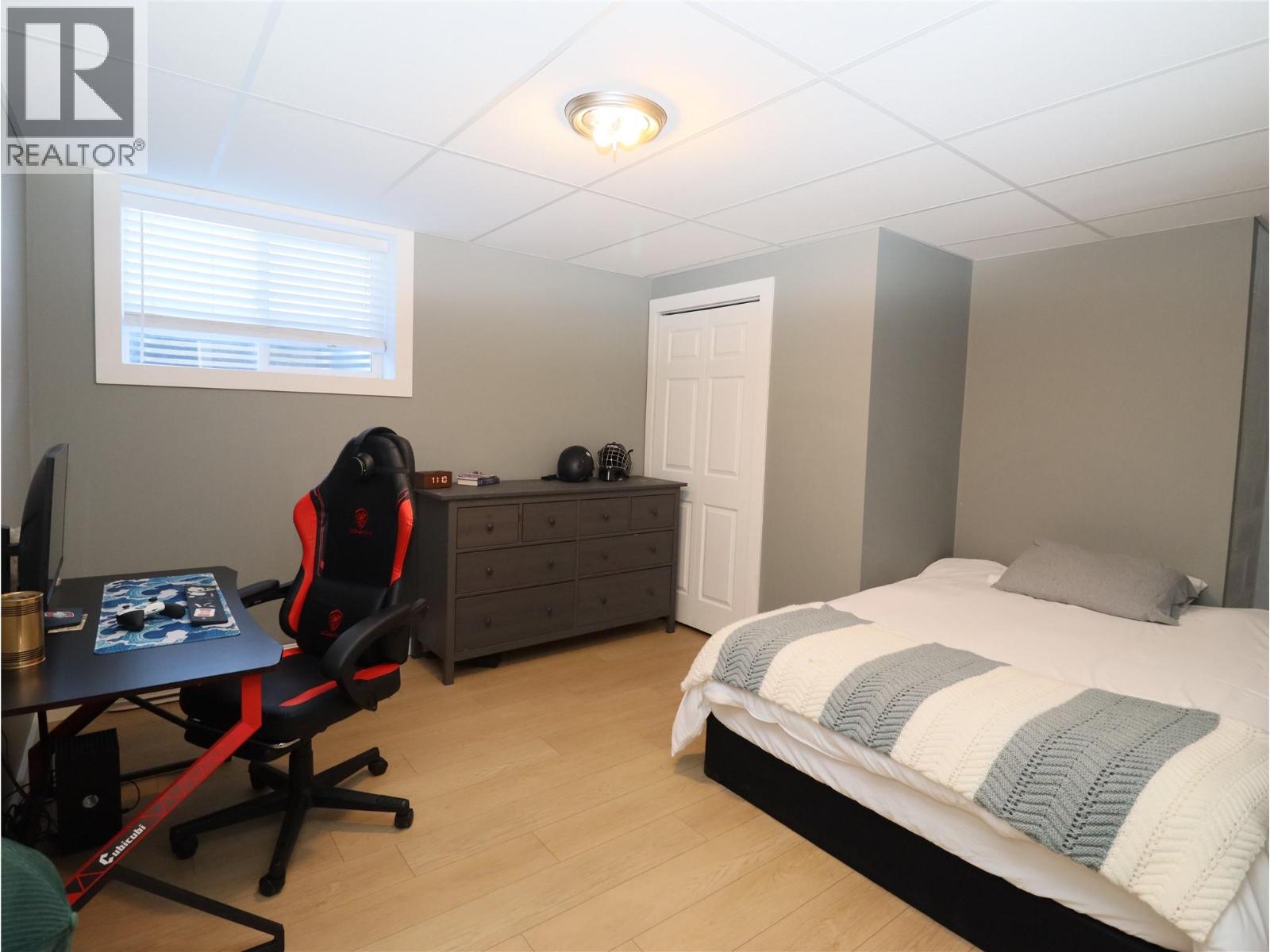 5015 SIMINOFF Road, Grand Forks