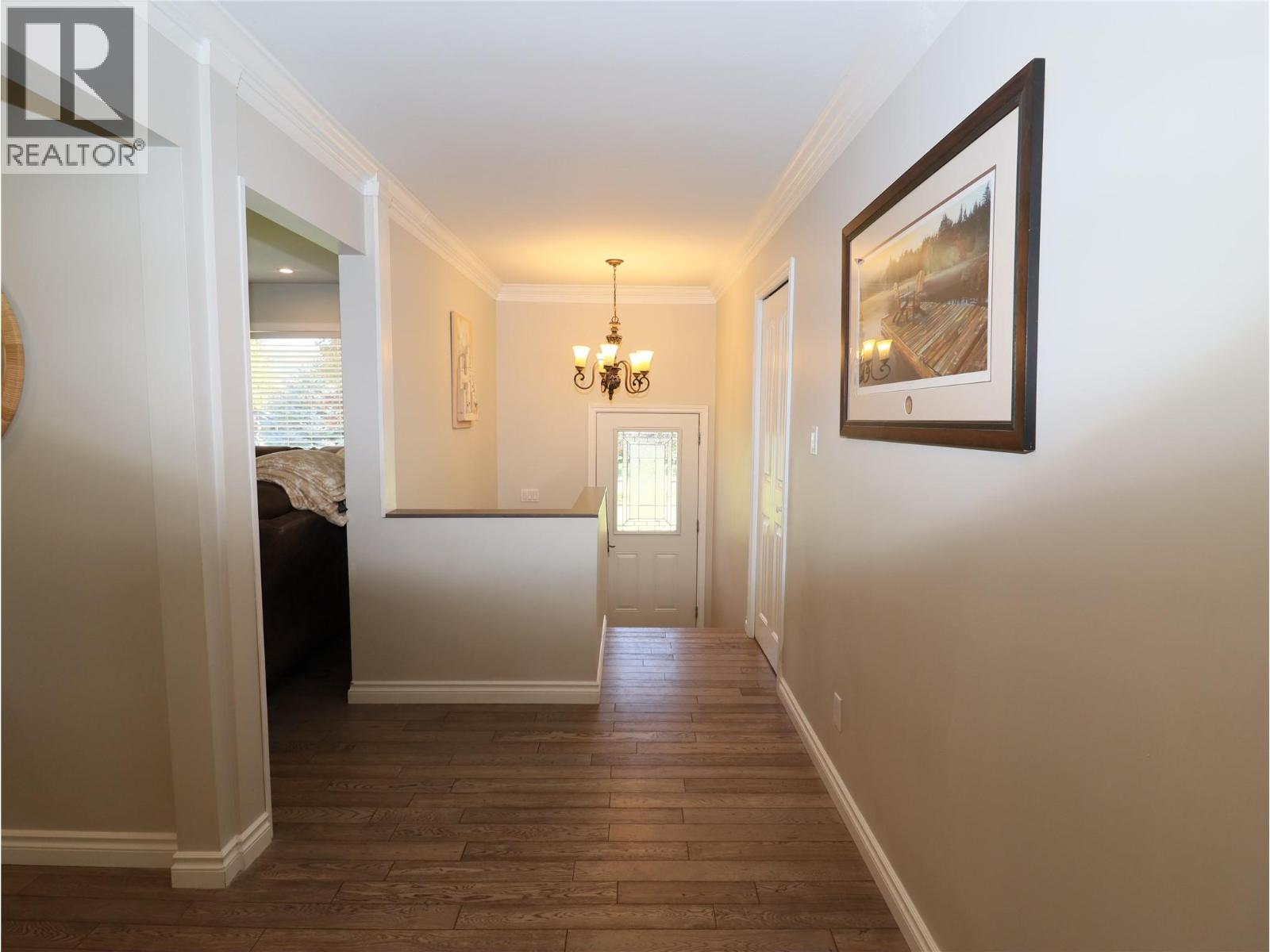 5015 SIMINOFF Road, Grand Forks