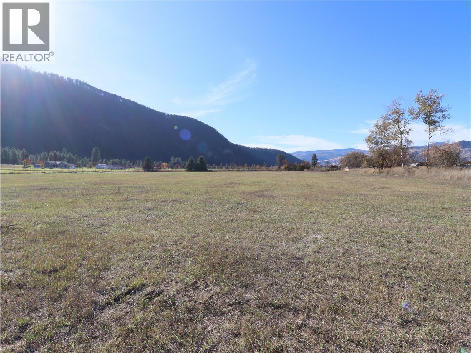 5015 SIMINOFF Road, Grand Forks