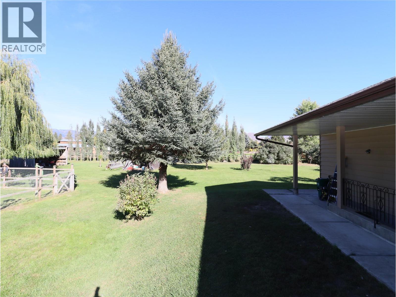 5015 SIMINOFF Road, Grand Forks