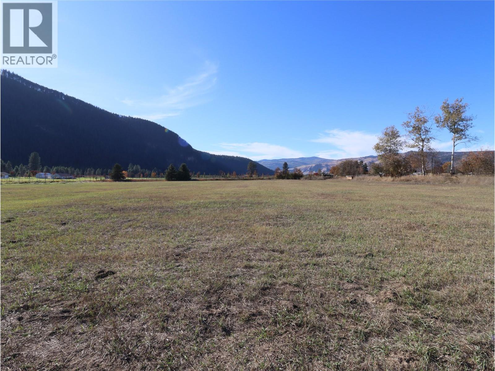 5015 SIMINOFF Road, Grand Forks