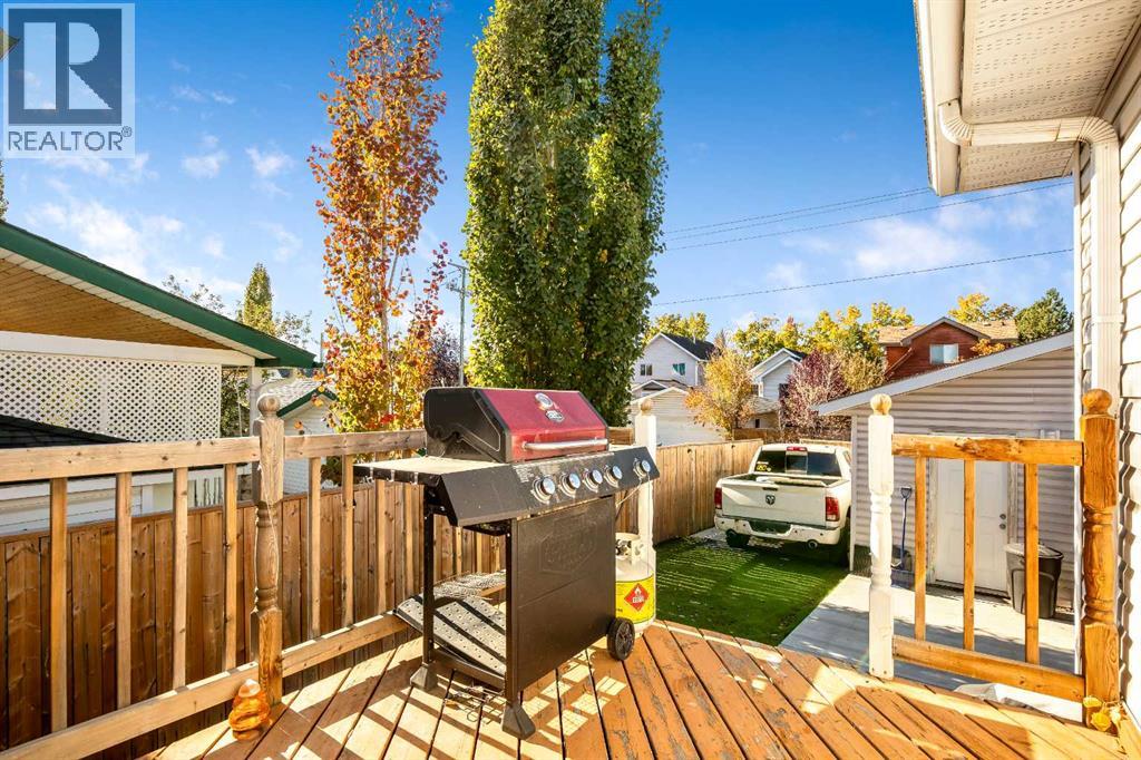 Single Family House Bi-level for Sale in  Mt Allan Circle SE McKenzie Lake Calgary 