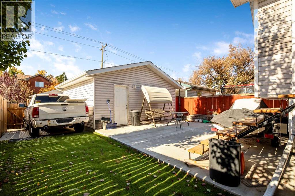 Single Family House Bi-level for Sale in  Mt Allan Circle SE McKenzie Lake Calgary 