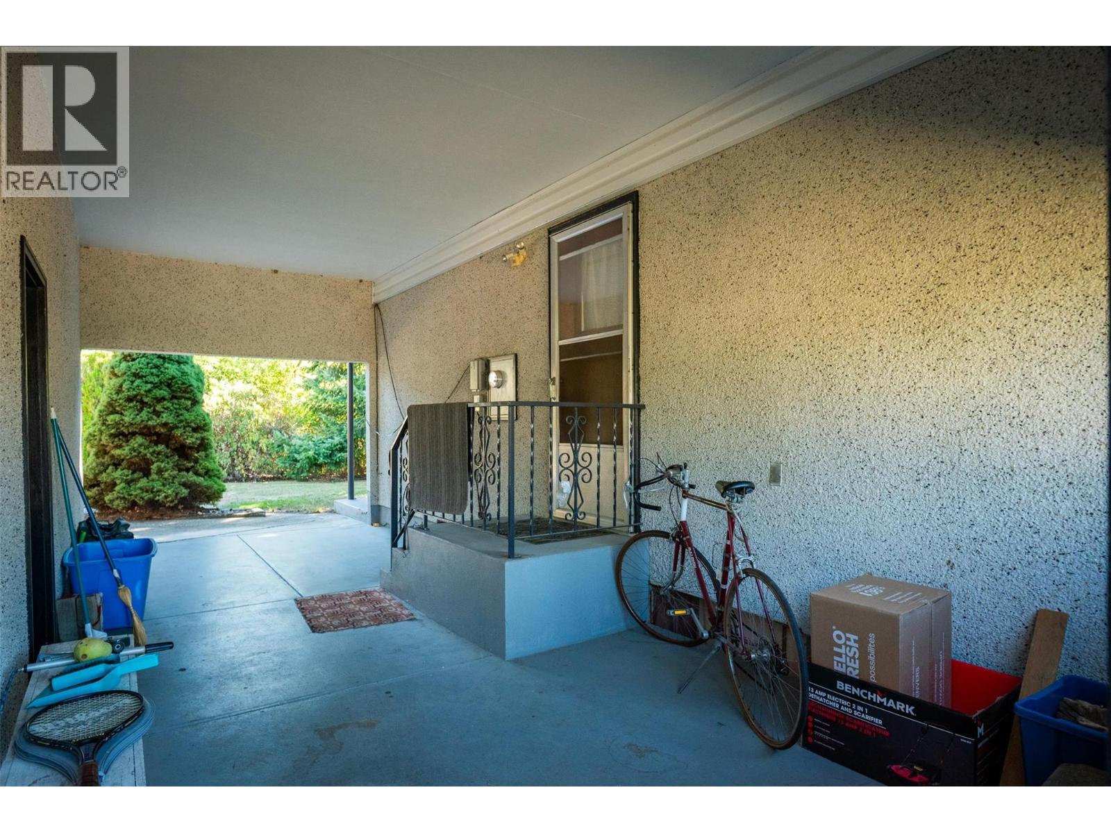 832 Kootenay Road, Castlegar